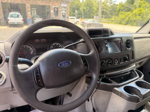 2011 Ford E-Series E-250