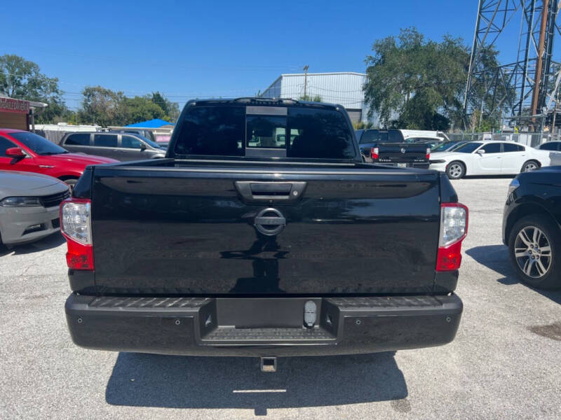 2019 Nissan Titan SV