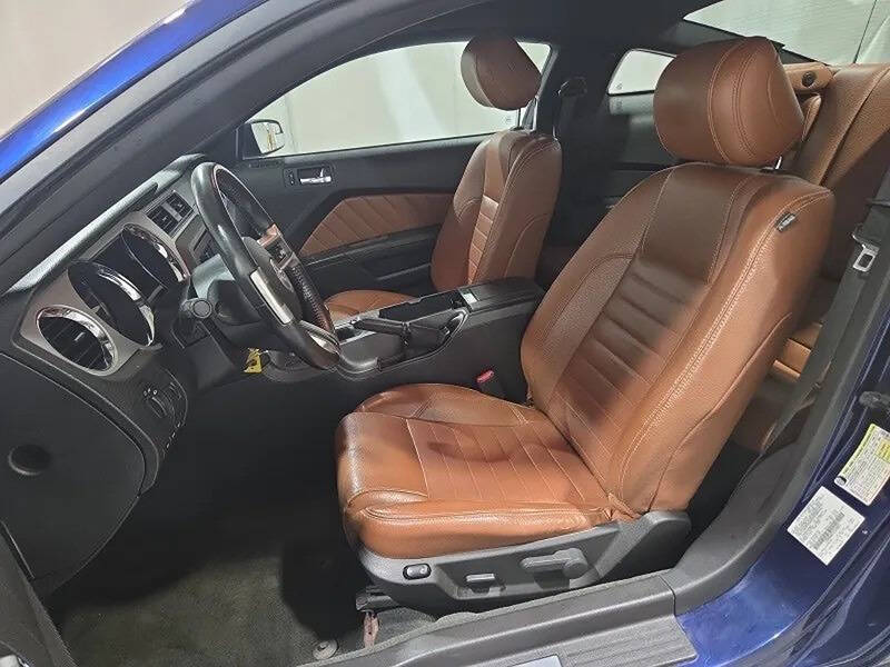 2012 Ford Mustang V6 Premium