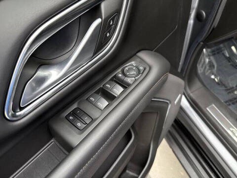 2022 GMC Yukon XL AT4