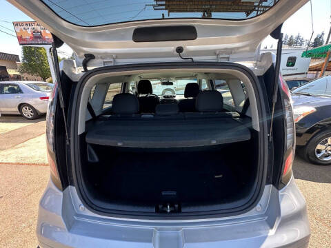 2017 Kia Soul +