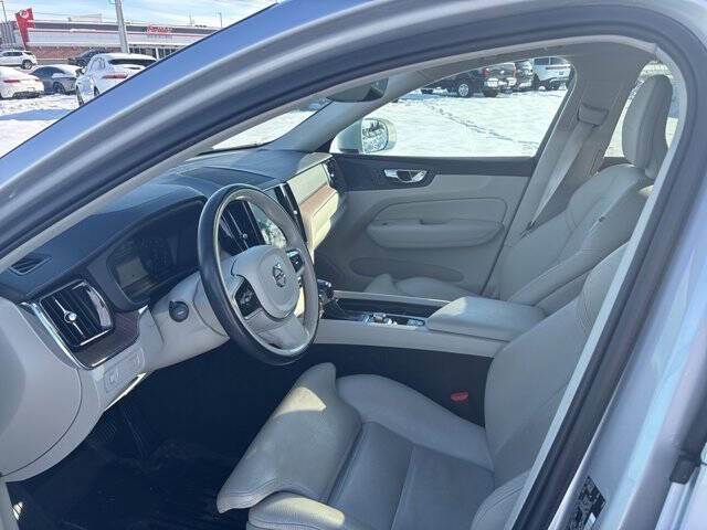 2019 Volvo XC60 T5 Inscription