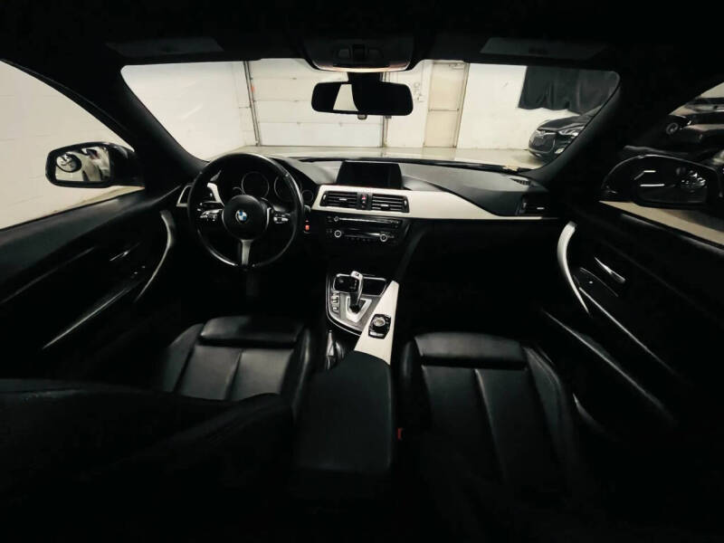 2013 BMW 3 Series 320i