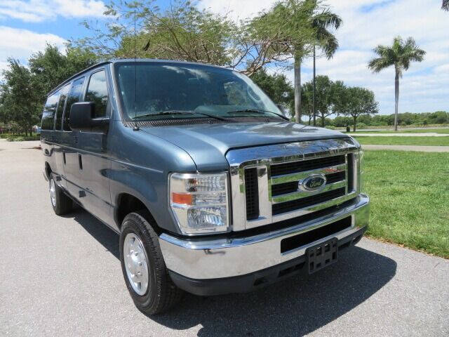2013 Ford E-Series E-150 XLT