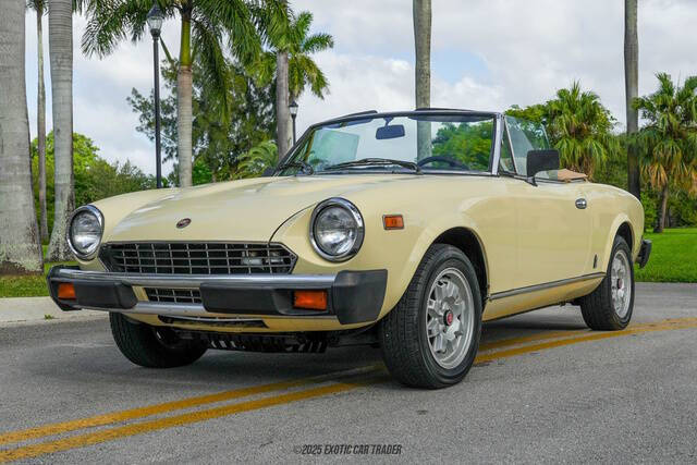 1982 FIAT 2000 Spider