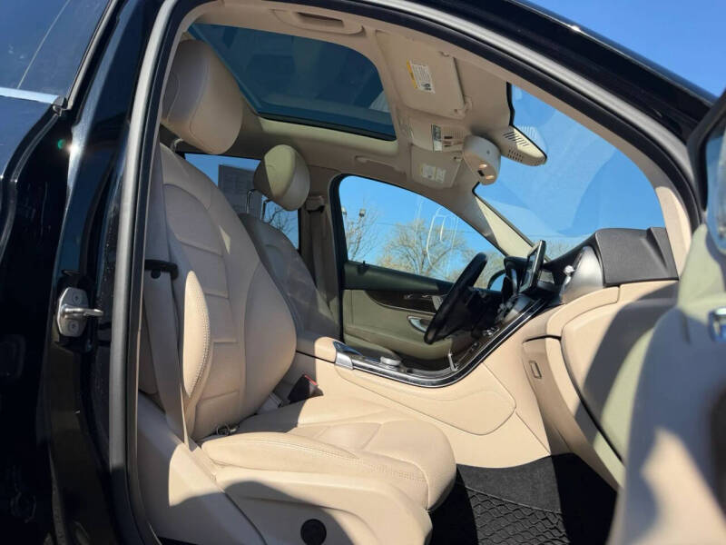 2019 Mercedes-Benz GLC GLC 300 4MATIC