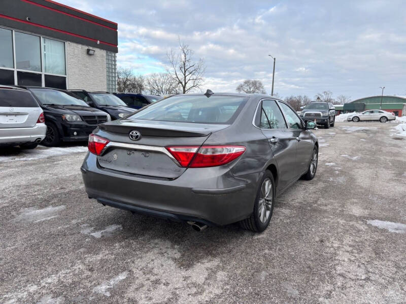 2015 Toyota Camry SE