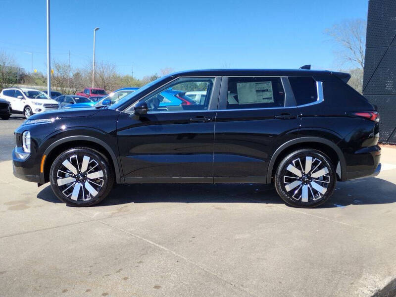 2026 Mitsubishi Outlander SE
