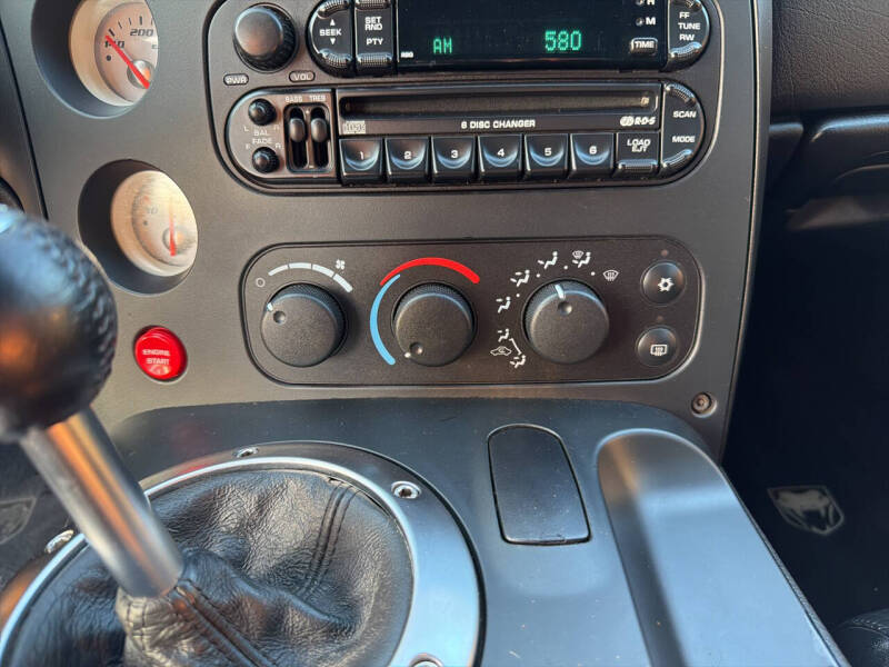 2004 Dodge Viper SRT-10