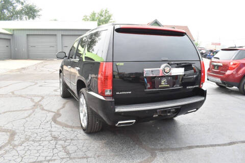 2013 Cadillac Escalade Platinum Edition