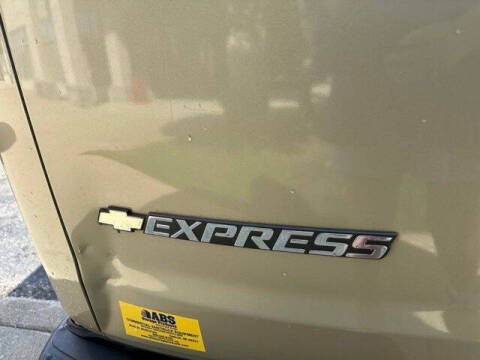 2017 Chevrolet Express 2500