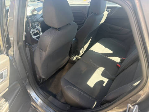2014 Ford Fiesta SE