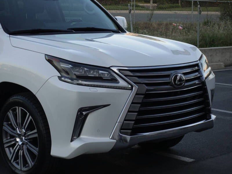 2016 Lexus LX 570
