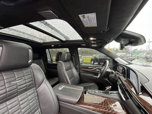 2022 Cadillac Escalade ESV Sport Platinum