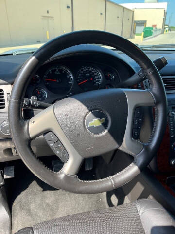2014 Chevrolet Suburban LTZ