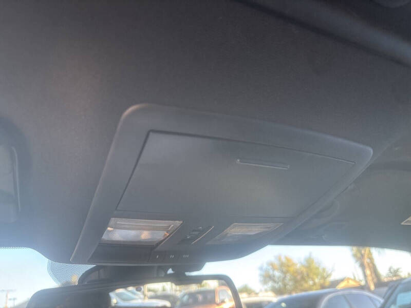 2016 Dodge Challenger SXT Plus