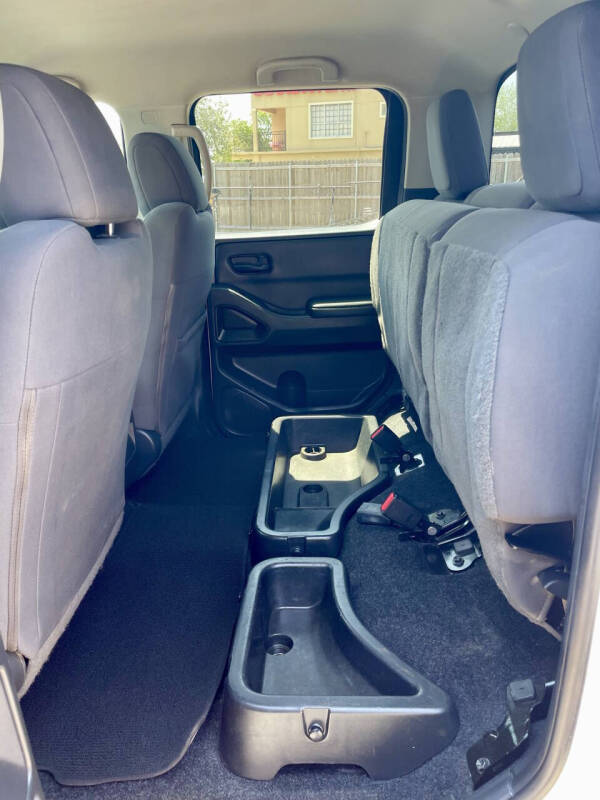 2022 Nissan Frontier S