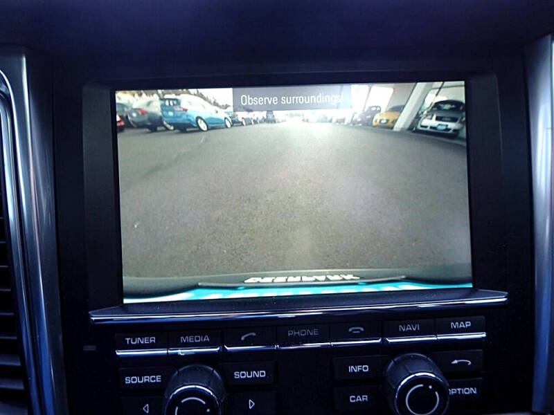 2015 Porsche Macan S