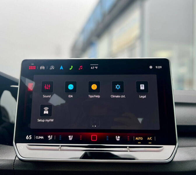 2025 Volkswagen Golf GTI SE