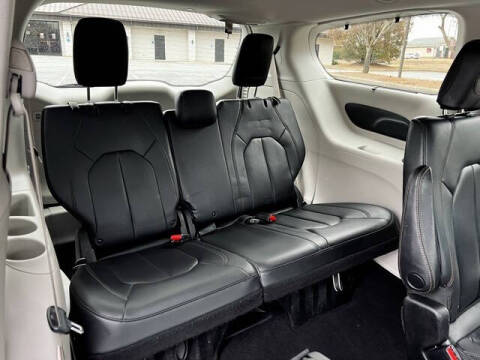 2020 Chrysler Pacifica Touring L