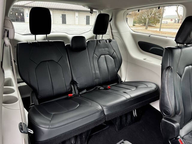 2020 Chrysler Pacifica Touring L