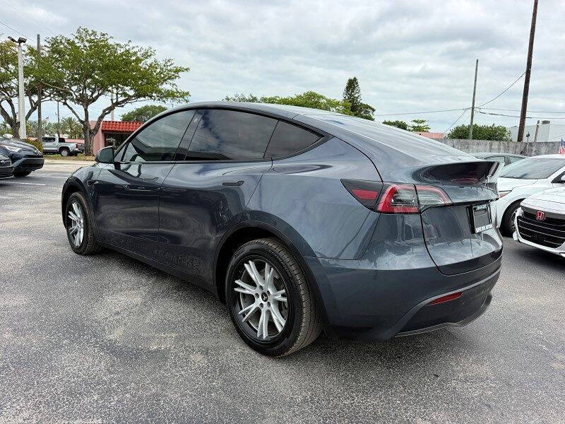 2023 Tesla Model Y Long Range