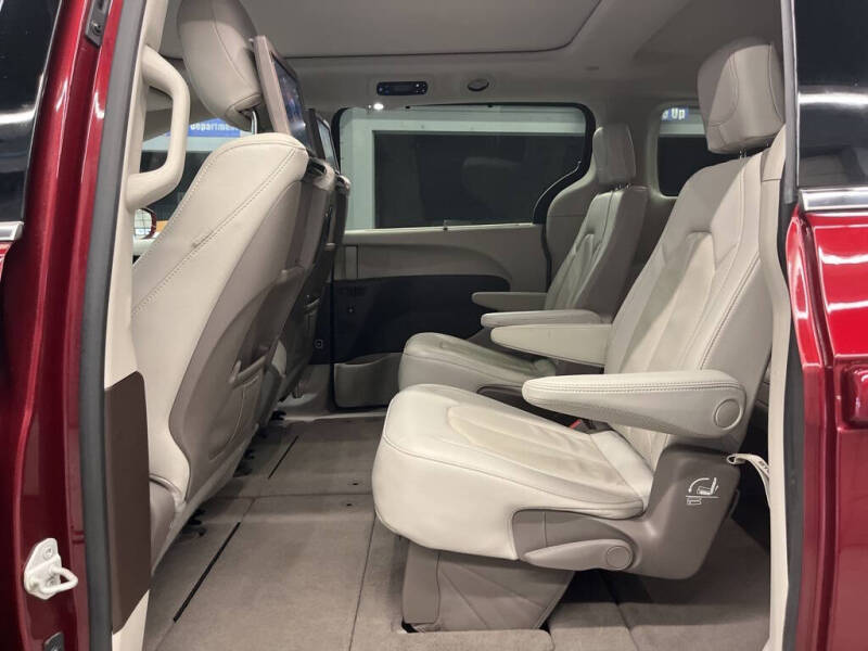 2020 Chrysler Pacifica Touring L Plus