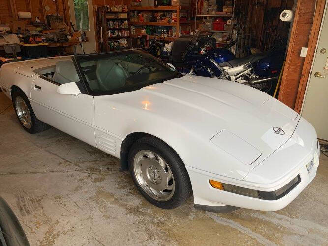 1994 Chevrolet Corvette Base Convertible 2dr Convertible 6