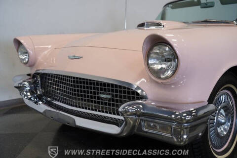1957 Ford Thunderbird