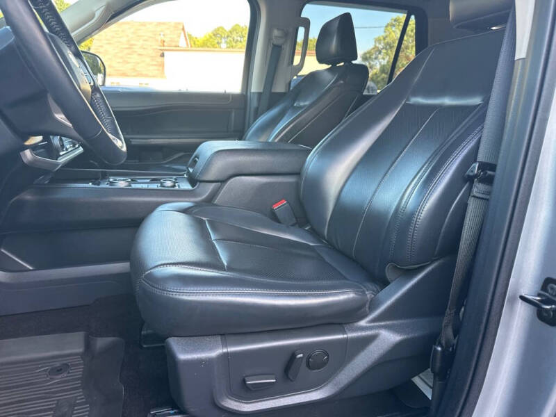 2022 Ford Expedition XLT