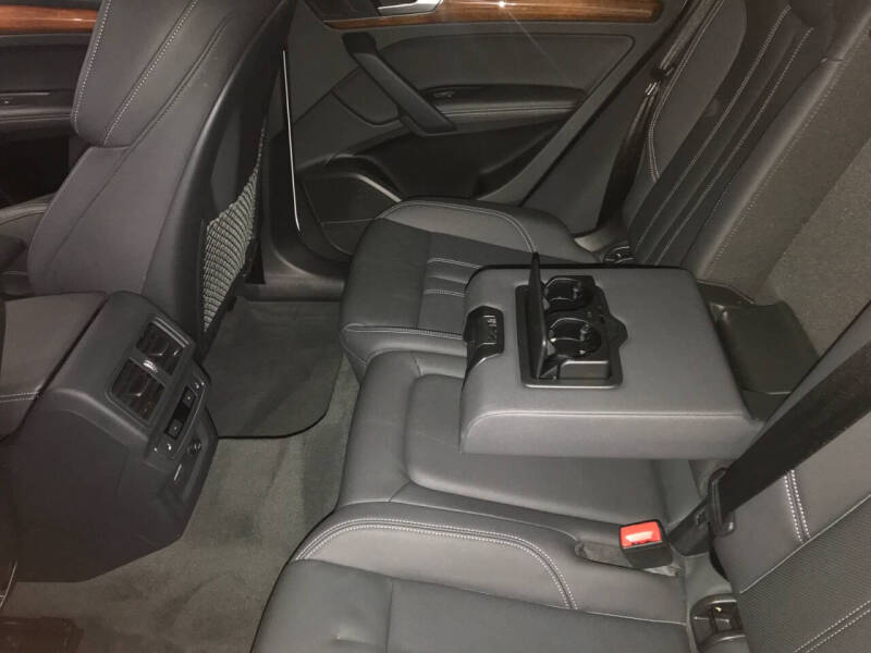 2023 Audi Q5 quattro Prestige 40 TFSI