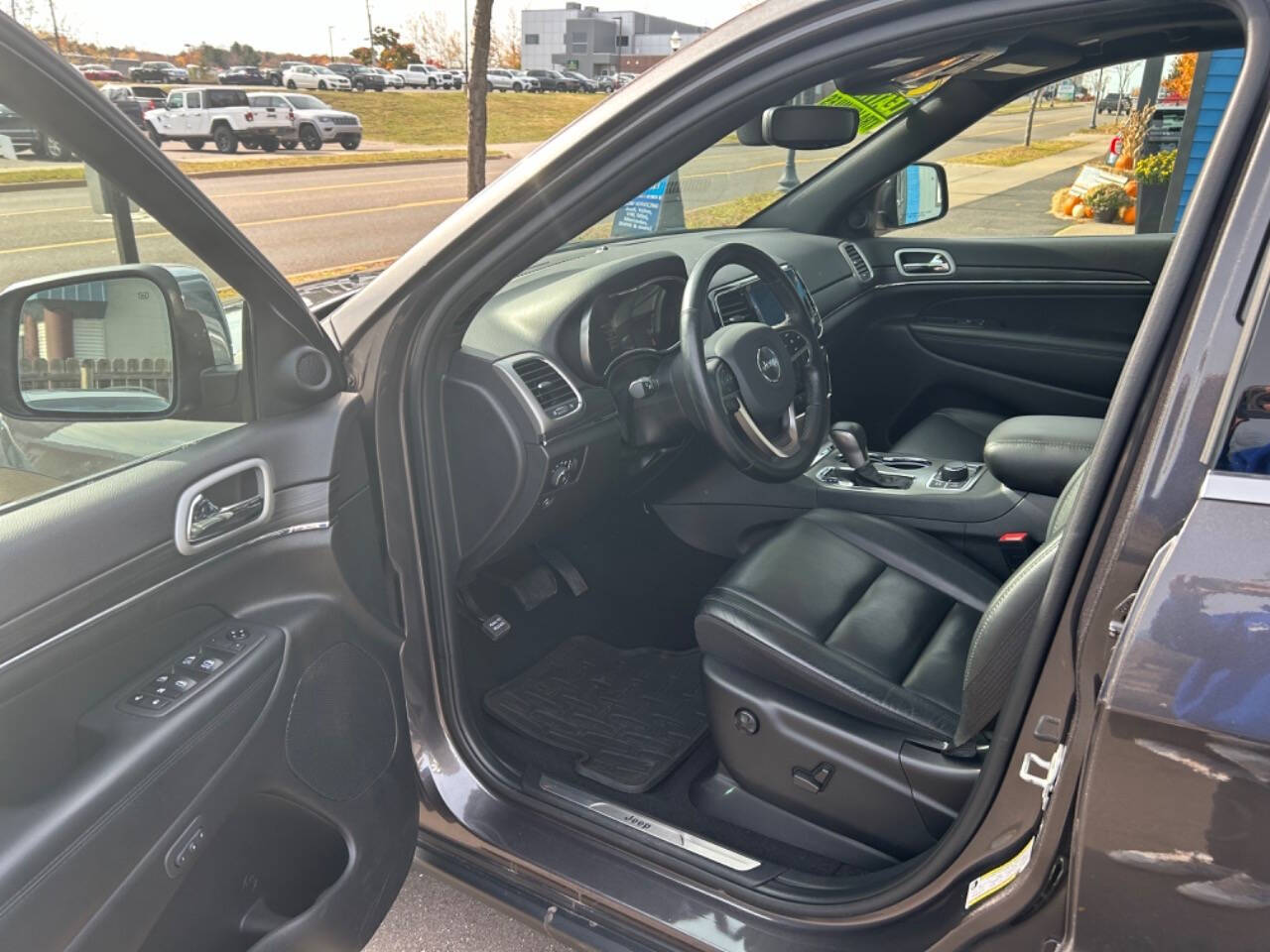 2021 Jeep Grand Cherokee for sale at Jon's Auto in Marquette, MI