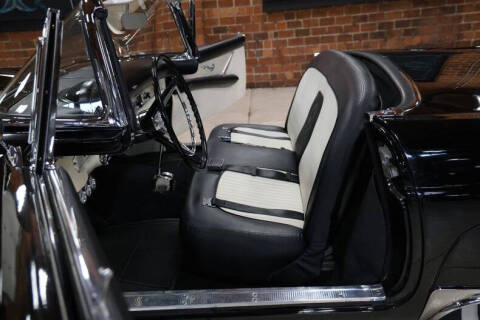 1956 Ford Thunderbird