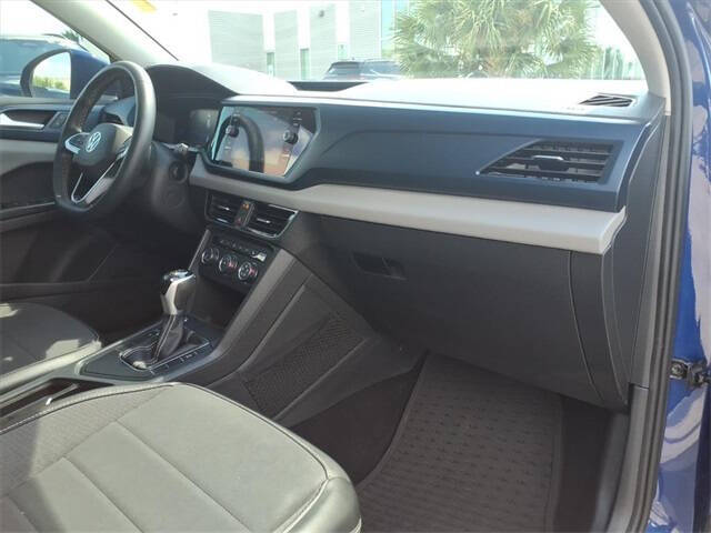 2022 Volkswagen Taos SE