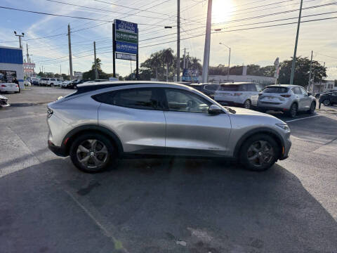 2021 Ford Mustang Mach-E Select