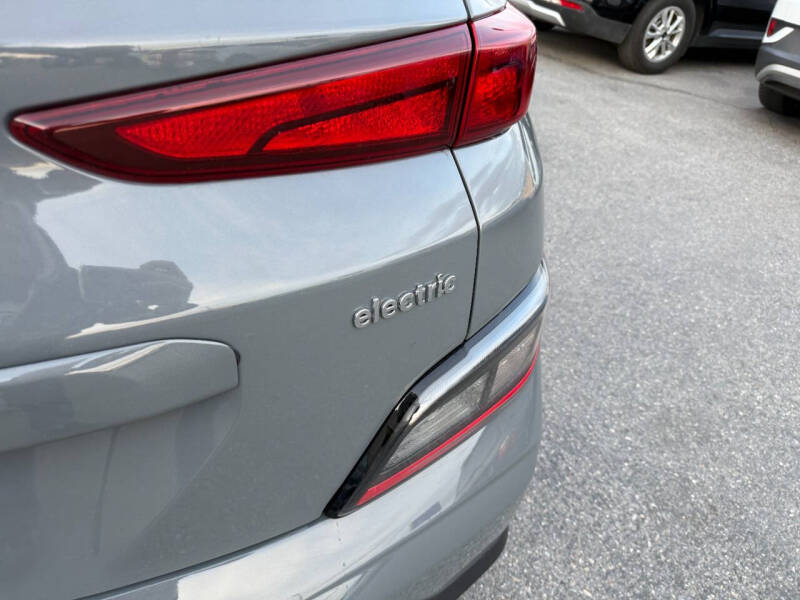 2023 Hyundai Kona Electric SEL