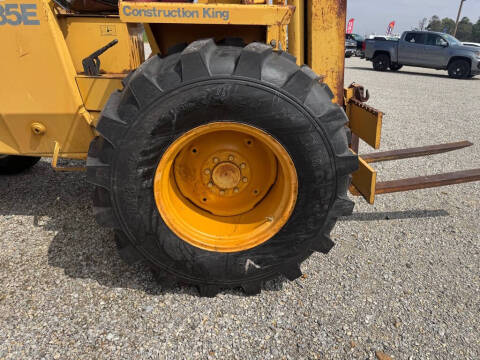 1995 Case IH  585E FORKLIFT