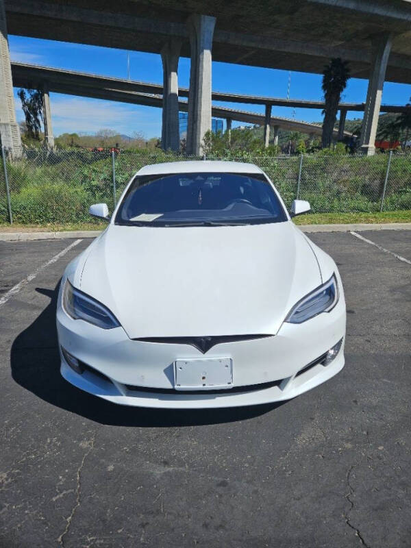 2016 Tesla Model S 90D