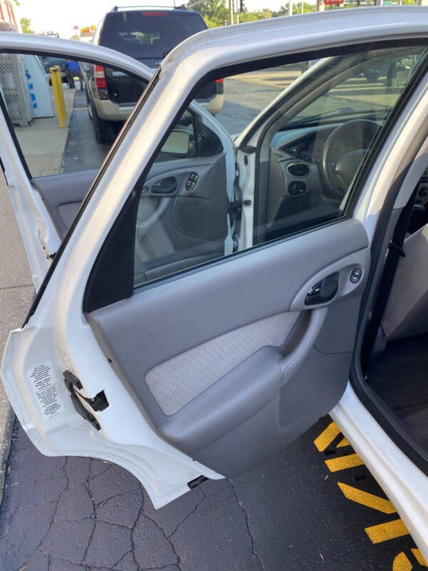 2003 Ford Focus ZX5