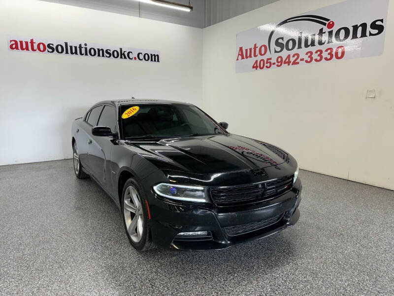 2016 Dodge Charger R/T's photo