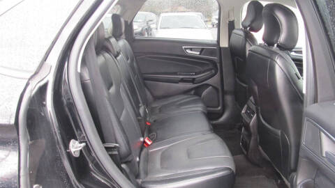 2017 Ford Edge Titanium