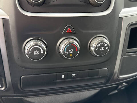 2024 RAM 1500 Classic
