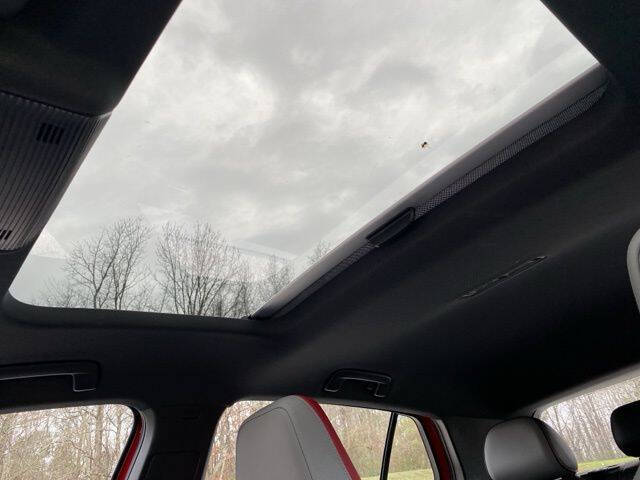 2025 Volkswagen Golf GTI SE