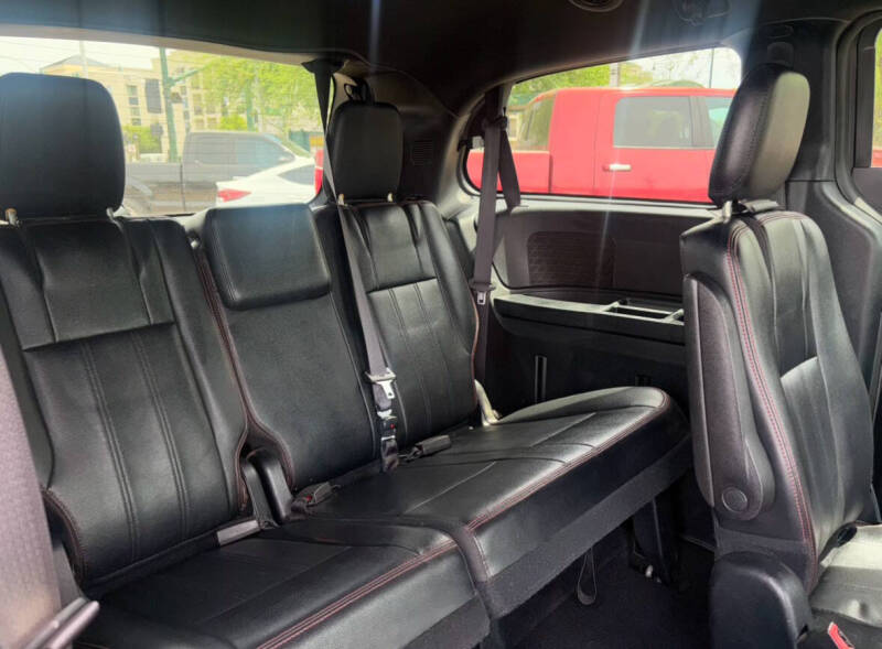 2016 Dodge Grand Caravan R/T