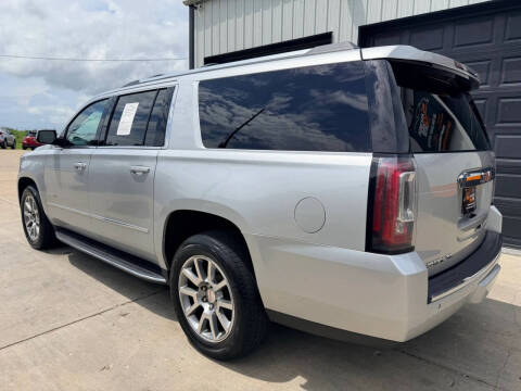 2017 GMC Yukon XL Denali