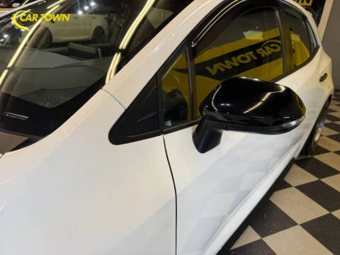2020 Toyota Corolla Hatchback SE Nightshade Edition