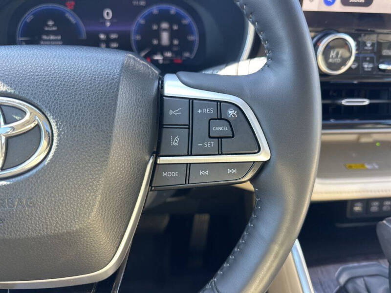 2023 Toyota Highlander Hybrid Limited