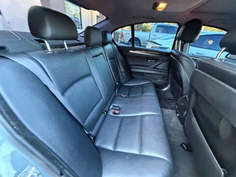 2016 BMW 5 Series 528i