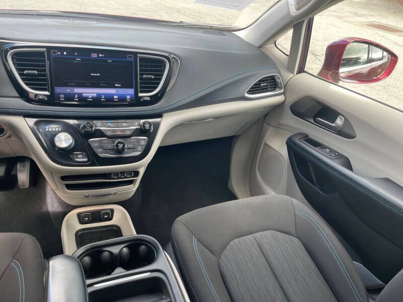 2021 Chrysler Pacifica Touring