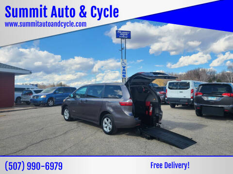 2020 Toyota Sienna for sale at Summit Auto & Cycle in Zumbrota MN